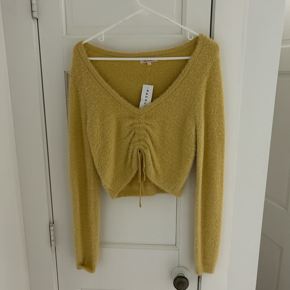 Pacsun yellow cropped sweater. Brand new with tags never worn
